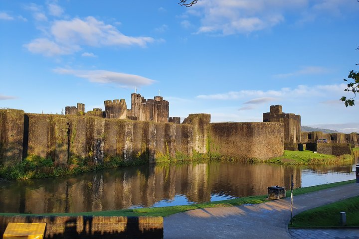 The Valleys tour or Swansea Bay tour. Please choose correctly.