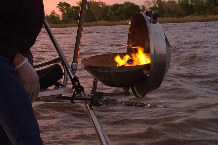 "SAILING TOUR: Tango and Choripan (typical Argentine food)