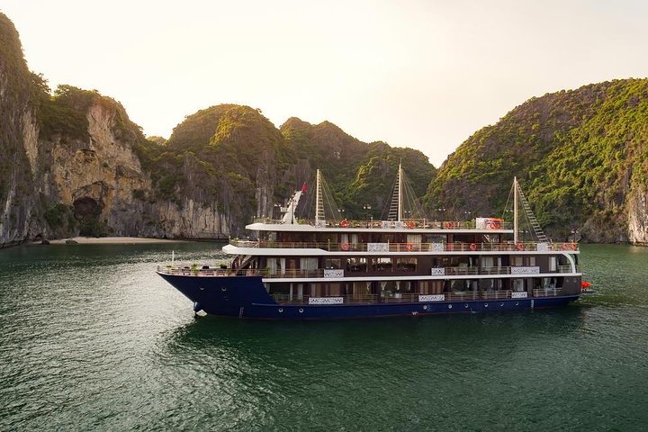 LEADING: All inclusive 3D/2N on cruises in HALONG - many options