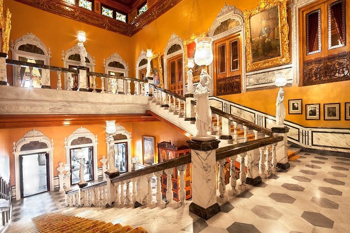 Heritage Walk with HiTea at Falaknuma Palace