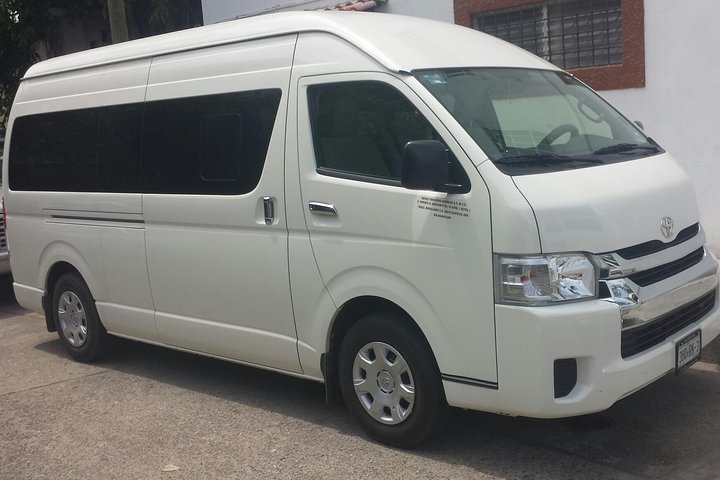 Acapulco Airport Roundtrip Transfers