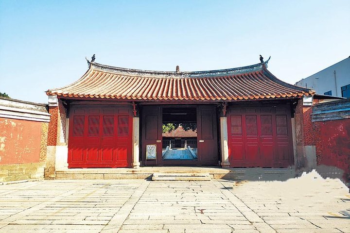 Quanzhou Private Customized Day Tour: Top Attractions with Lunch