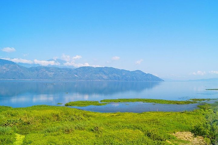 Lake Yojoa Adventure: Waterfalls, Caves & Chocolate Experience