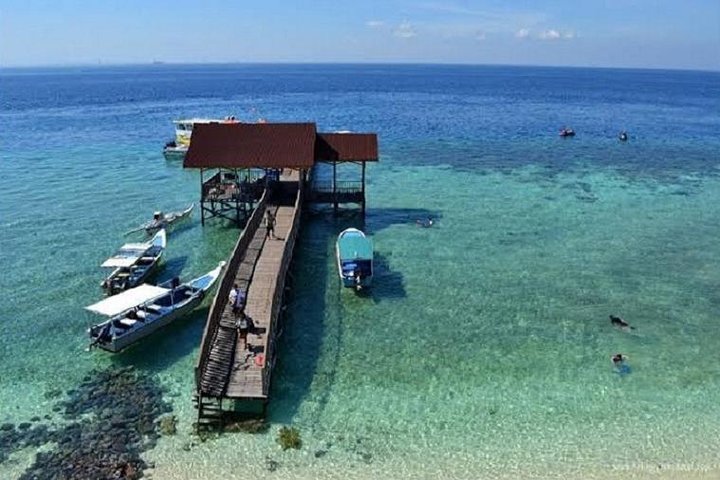 Makassar Private Customized Full-Day Tour with English Speaking Driver