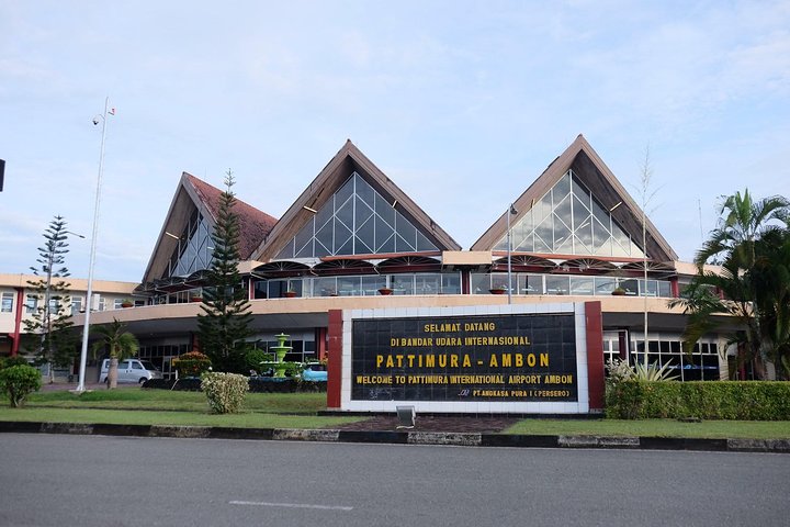 Maluku Ambon Private Airport Transfer with English Speaking Driver