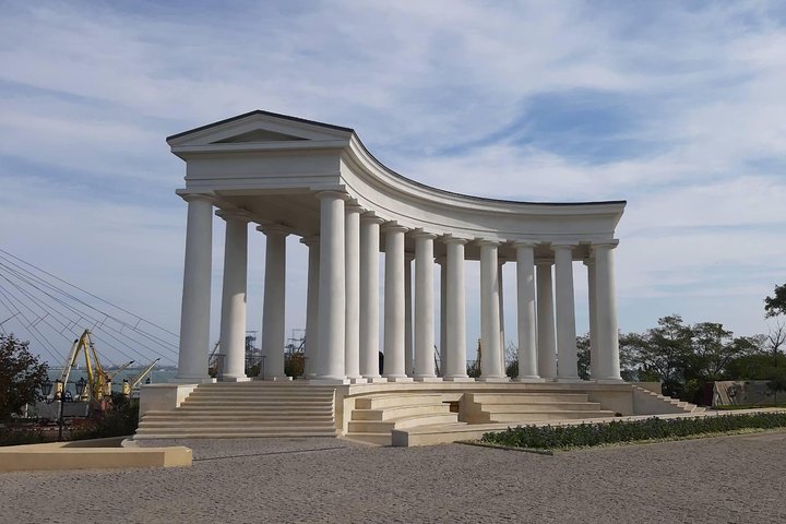 Panoramic Odessa Private City Tour by Car