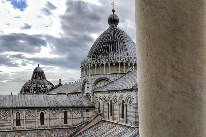 From Livorno to Pisa on your own with optional Leaning Tower Ticket