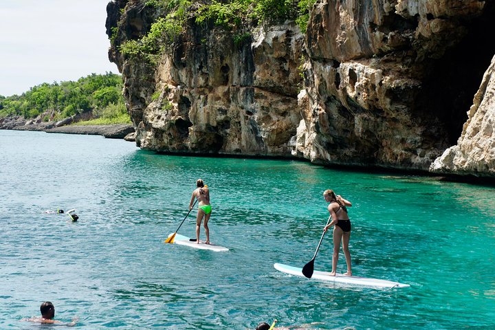 Boomerang’s Best of Anguilla: Swim with Turtles Adventure