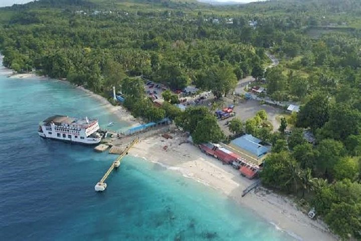 Maluku Ambon Private Airport Transfer to Bula with English Speaking Driver