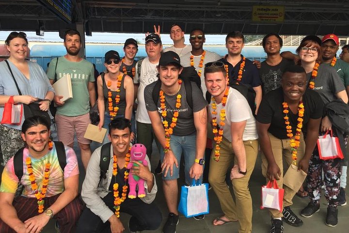 Delhi to Agra and Taj Mahal Private Day Trip by Express Train with Lunch