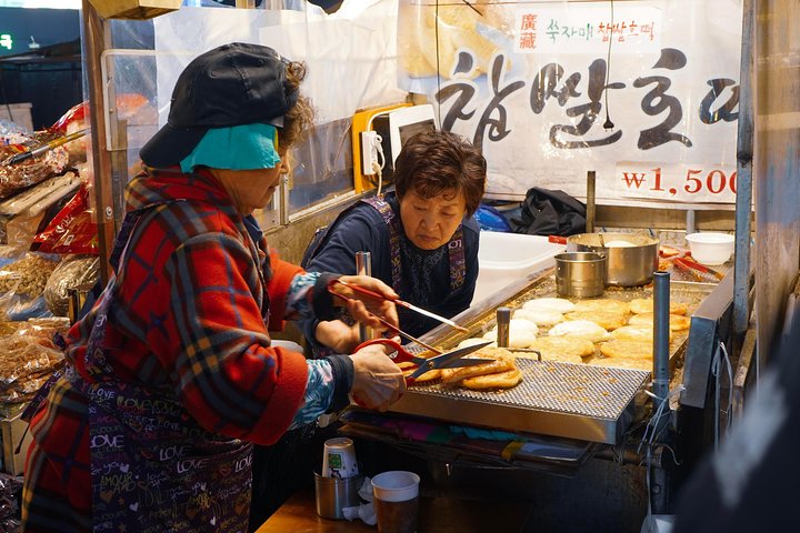 Seoul Street Food Market Tour