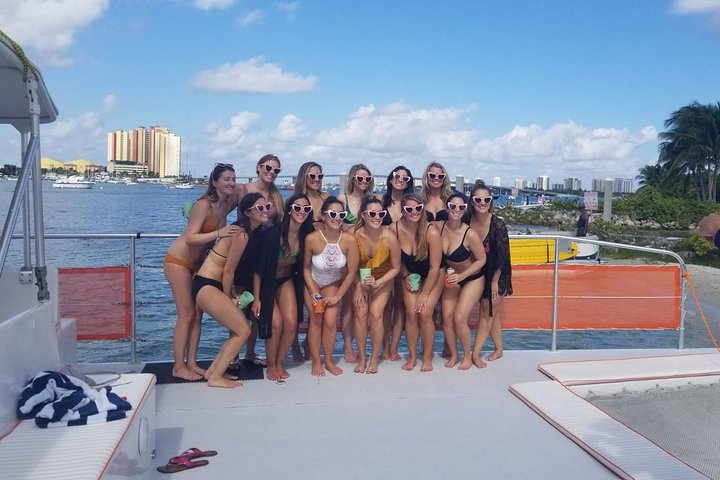 Scenic Hakuna Matata Sunset Cruise in West Palm Beach
