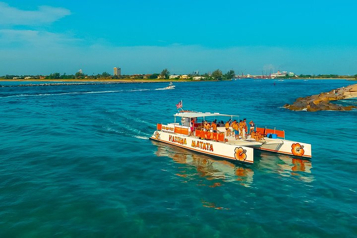 Scenic Hakuna Matata Sunset Cruise in West Palm Beach