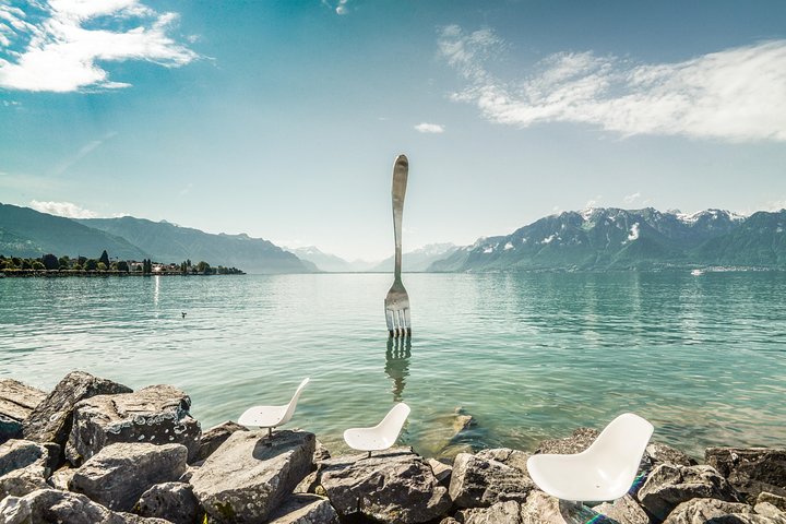 Day Trip to Montreux, Chaplin's World & Chillon Castle& apéritif
