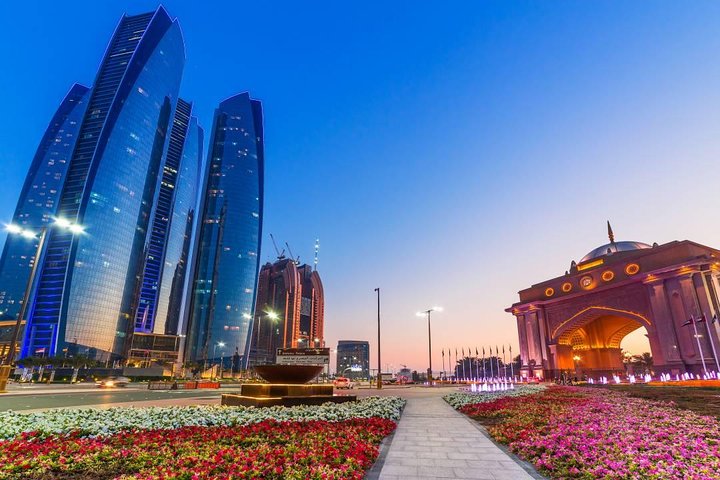 Full Day Abu Dhabi City & Louvre Museum Tour