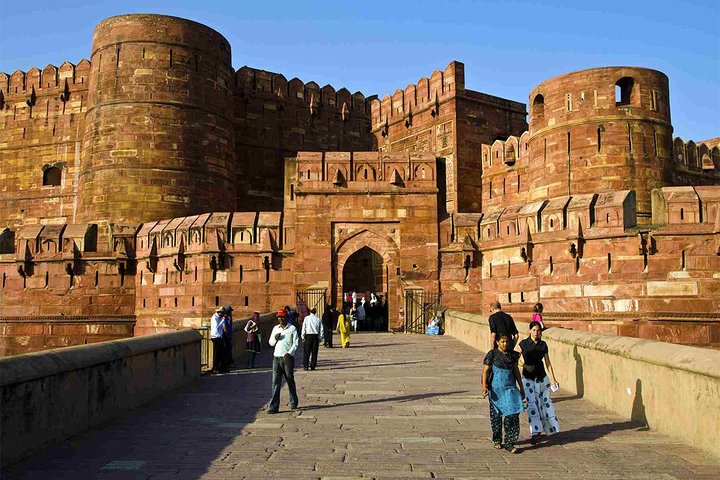 Overnight Agra Tour From Ahmedabad with Return Flights