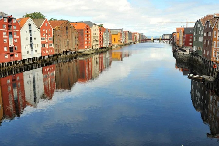 Trondheim Private Transfer from Trondheim (TRD) Airport to City centre