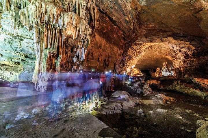 Discover the Cacahuamilpa Grottoes from Taxco