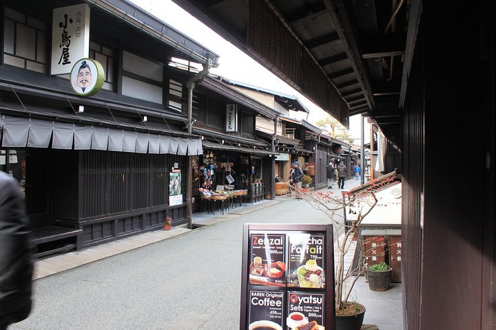 [One-day bus tour departing from Kanazawa Station] Shirakawa-go/Takayama tour platinum route bus tour