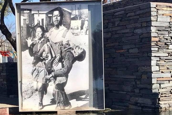 Soweto Township Cultural Tour incl Apartheid Museum and Nelson Mandela House