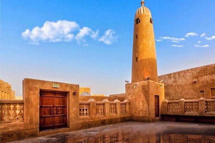 Doha: Guided City Tour with Airport and Hotel Pickup
