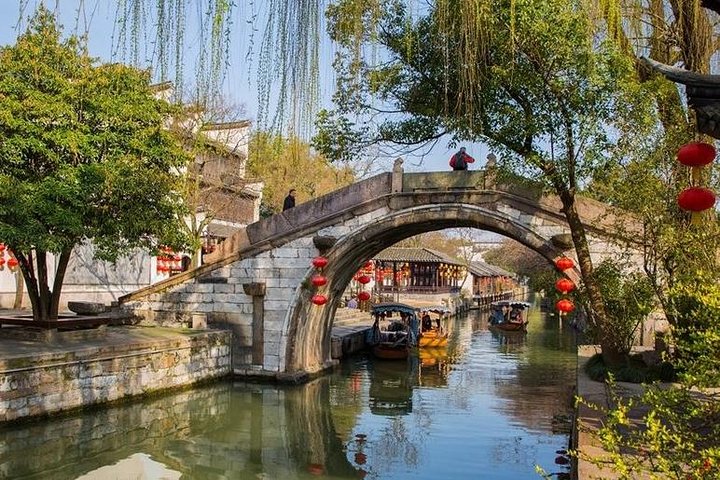 Wuzhen Classical Water Town day tour