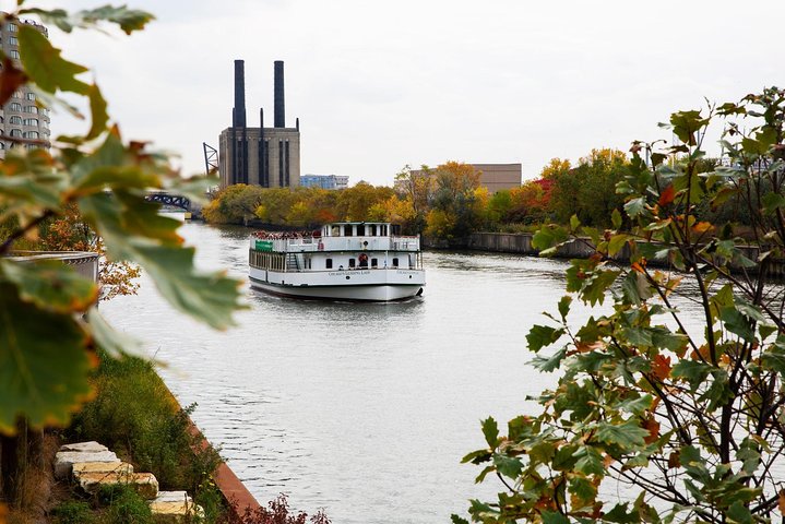 Chicago Architecture Center River Cruise aboard First Lady
