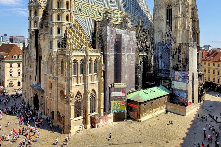 Transfer from Osijek to Vienna