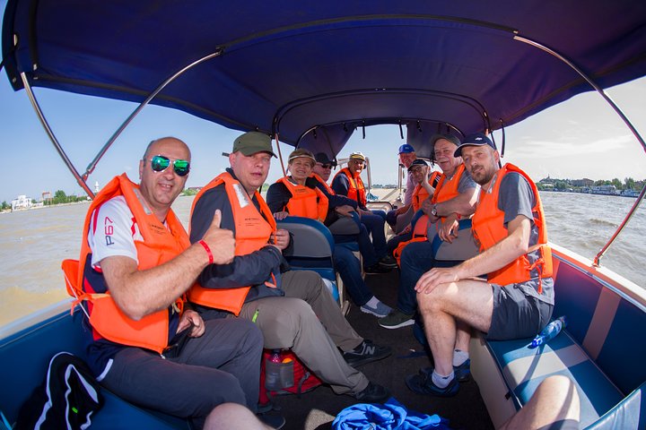PRIVATE 4-5h speedboat tour to the village Mila23