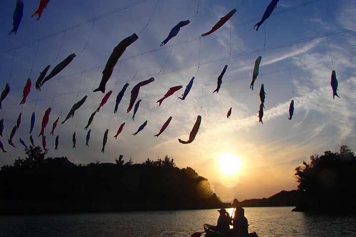 Beautiful sunset kayak tour in Okinawa