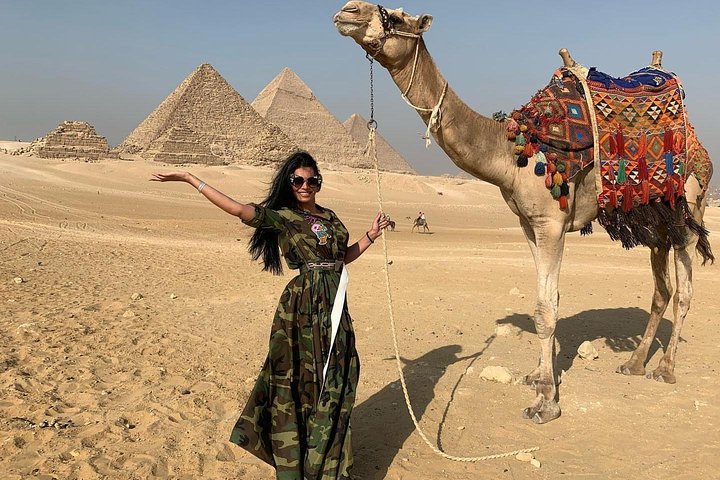 Private Tour to Giza Pyramids and sphinx from El Alamein