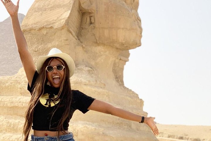 Private Tour to Giza Pyramids and sphinx from El Alamein