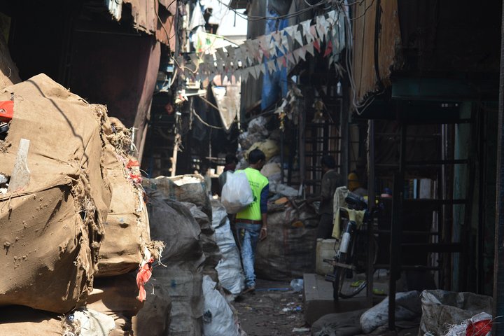 Dharavi slum tour in Mumbai by Female tour guides of the slum
