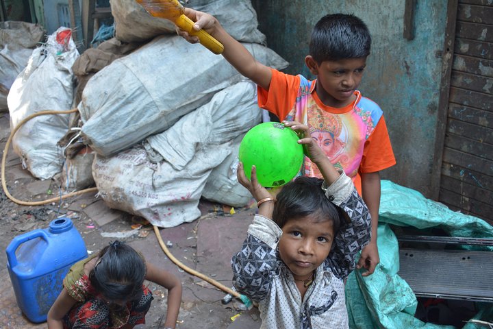 Dharavi slum tour in Mumbai by Female tour guides of the slum