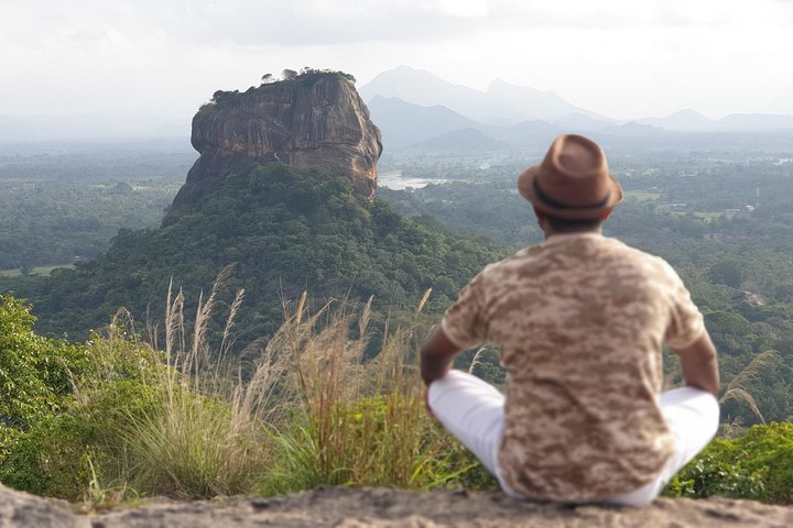 8 Days tour in Sri Lanka with privet driver and accommodations