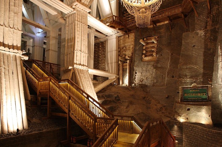 Wieliczka Salt Mine Guided Tour from Krakow with Transport