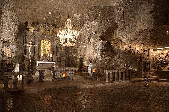 Wieliczka Salt Mine Guided Tour from Krakow with Transport