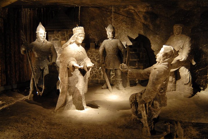 Wieliczka Salt Mine Guided Tour from Krakow with Transport