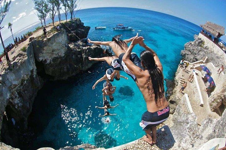 Party Catamaran: OpenBar, Music, Negril Beach, Rick's Cafe, Reef