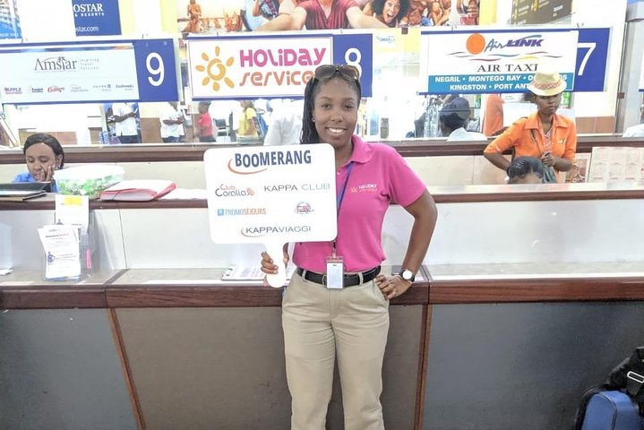 Montego Bay Airport (MBJ) Transfer One-Way or Round-Trip to Hotel