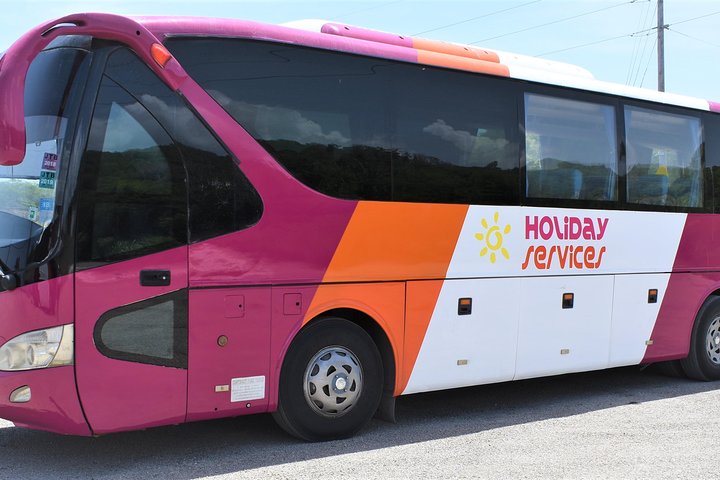 Montego Bay Airport (MBJ) Transfer One-Way or Round-Trip to Hotel