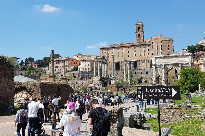 Colosseum Arena Floor, Roman Forum and Palatine Hill Tour