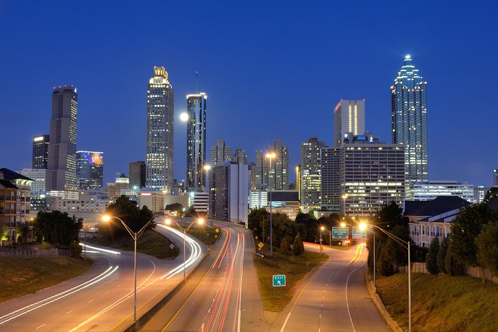 City Lights Atlanta Night-Time Bus Tour with Photos & Dinner Stop