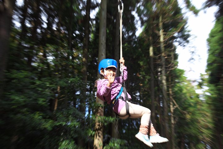 Aerial athletics (Zipline adventure)