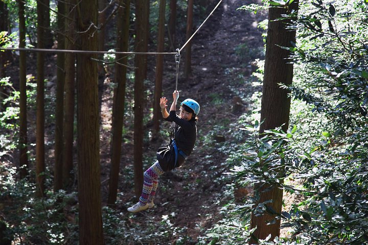 Aerial athletics (Zipline adventure)