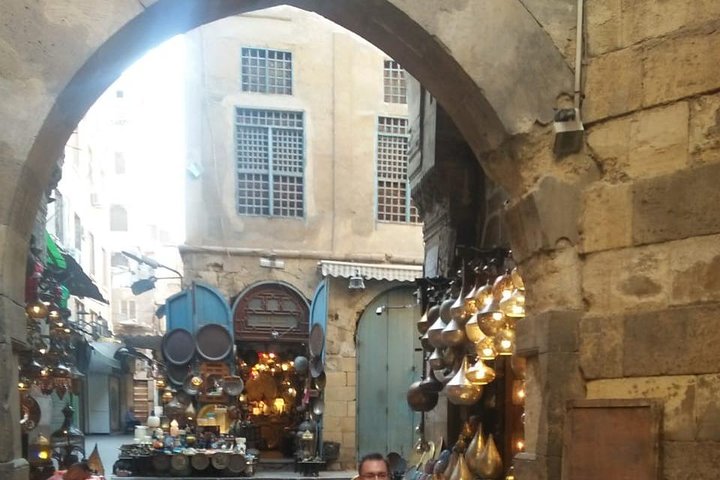 Cairo 8 Hour Private Tour of Pyramids & Grand Egyptian Museum