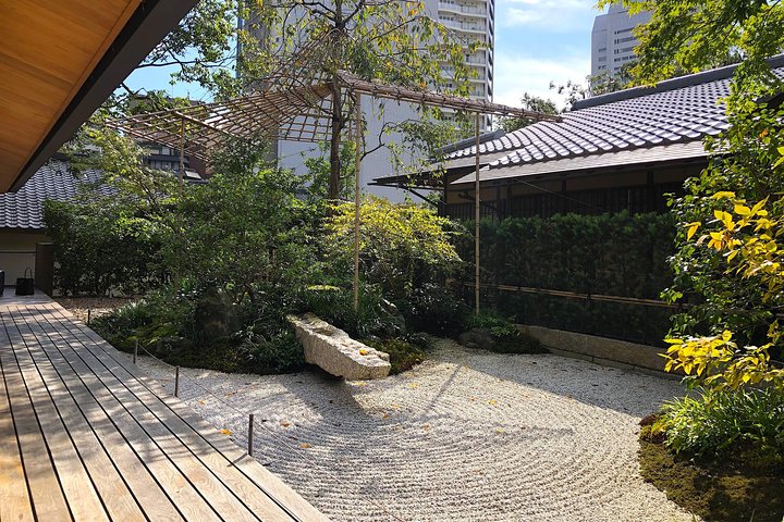 1-Day Kobe Highlights Tour including Sake Tasting