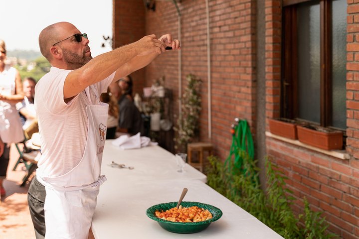 Cesarine: Small group Pasta and Tiramisu class in Viareggio