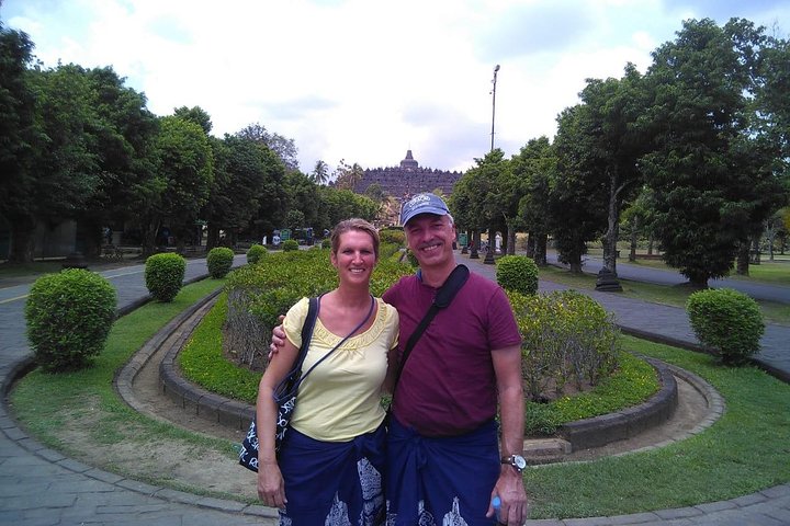Borobudur Private Excursion From Semarang (Upper level access)