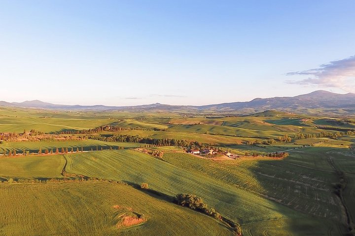 San Gimignano, Siena, Monteriggioni: Fully Escorted Tour, Lunch & Wine Tasting